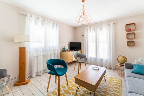 Successful Airbnb property: CONTEMPORARY VILLA WITH POOL in Arles