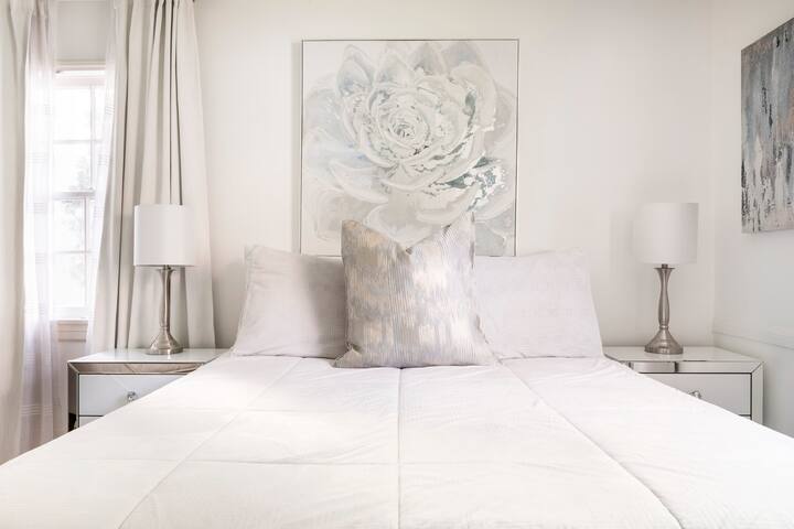 Short Term/Long Term 3bdr near Universal Studios gallery image 2