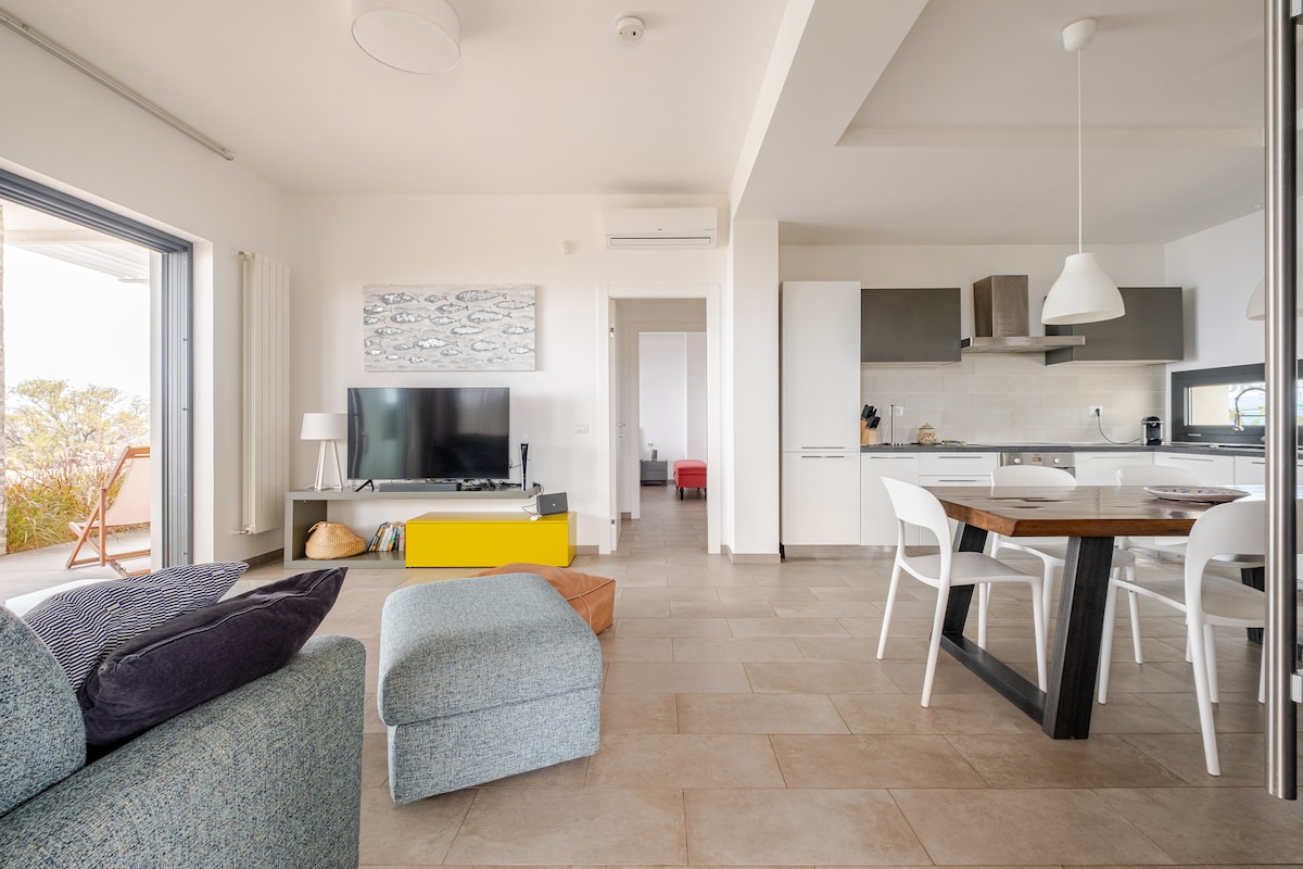 Popular Airbnb listing: Timeless: Detached villa with infinity pool in Siracusa