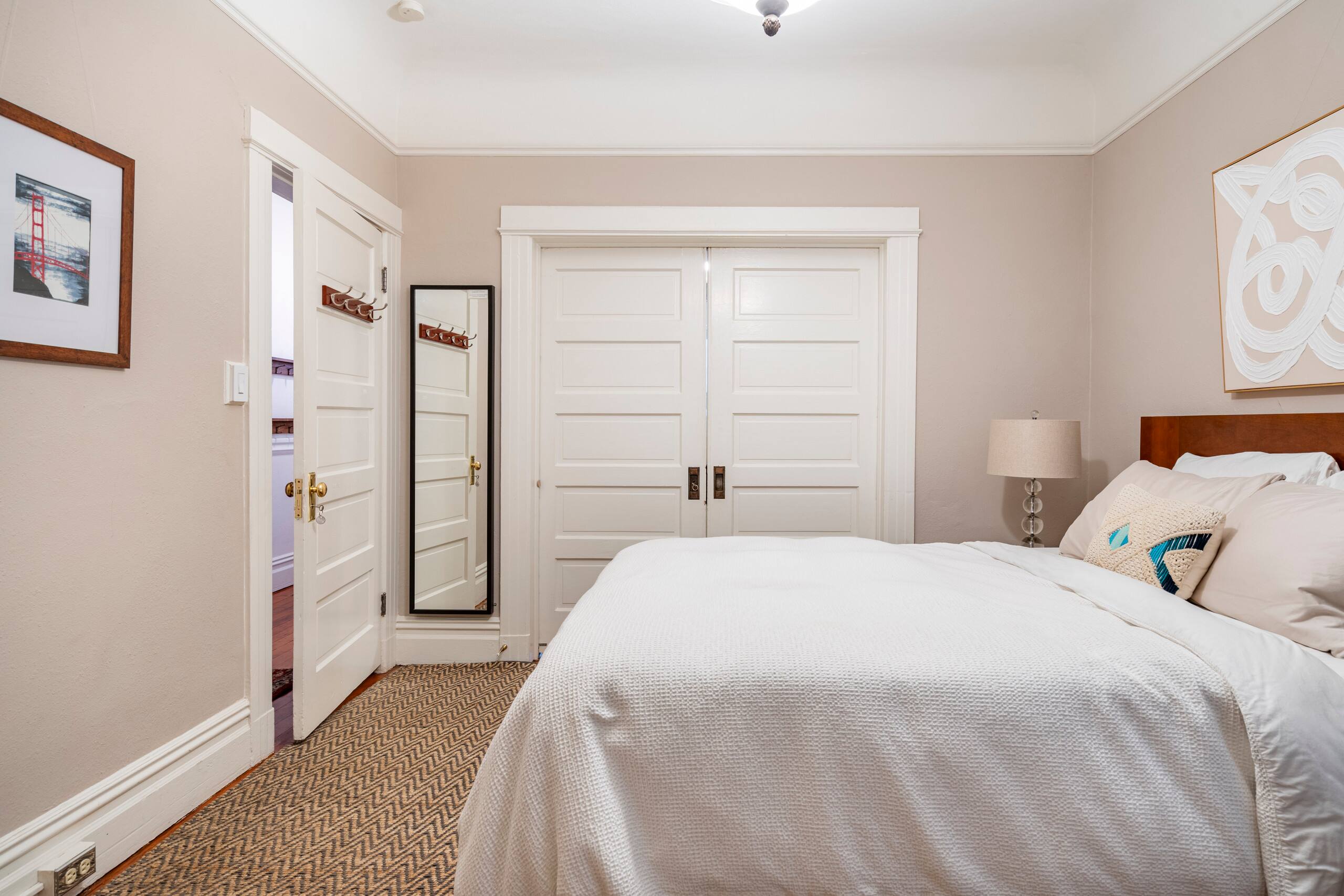 Condo in San Francisco · ★4.97 · 3 bedrooms · 3 beds · 1 bath - Image 11