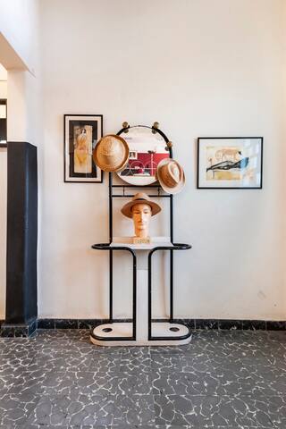 Art Deco Gem with Garden in the heart of Condesa. gallery image 3