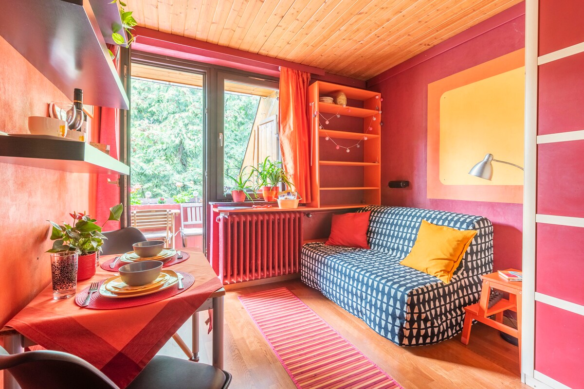 ห้อง 2 พร้อมเตียงโซฟา 140x190 ซม. โซฟาสามารถประกอบได้ตามคำขอพิเศษสำหรับการจองหลายคืน