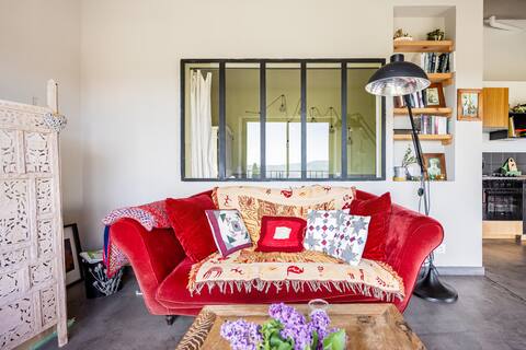 Top Airbnb: Maison Itzé Terrasse in Saint Saturnin Lès Apt