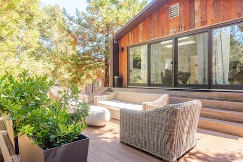 A beautiful Tree house -your own retreat