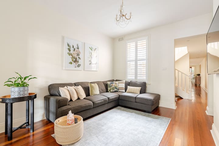 The Rocksberry – Charming Terrace in the Rocks