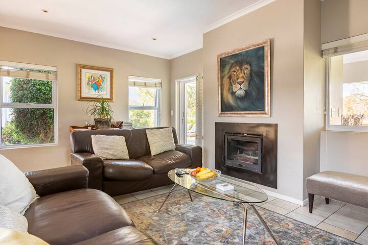 Dream Holiday on Erinvale Golf Estate in Cape Town gallery image 5