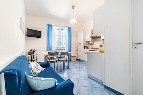 Top Airbnb: Apartment on the promenade - 10m from the beach a Maiori