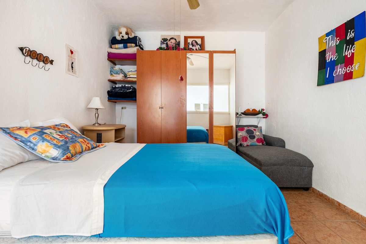 bračni krevet (širine 125-149 cm)