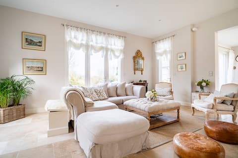 Successful Airbnb property: The Gray House in Saint Briac Sur Mer