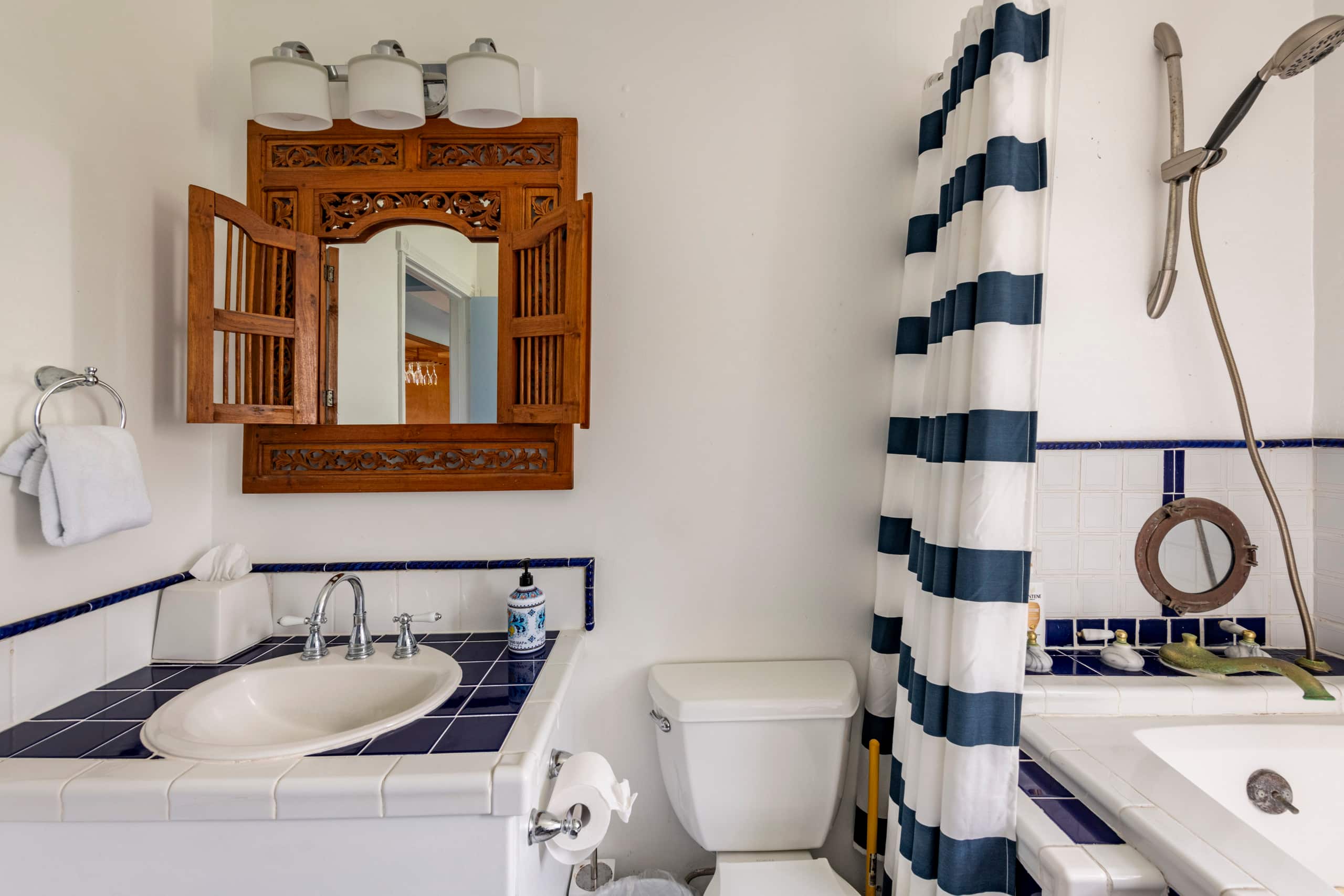 Condo in Kailua-Kona · ★4.86 · 1 bedroom · 2 beds · 2 baths - Image 18