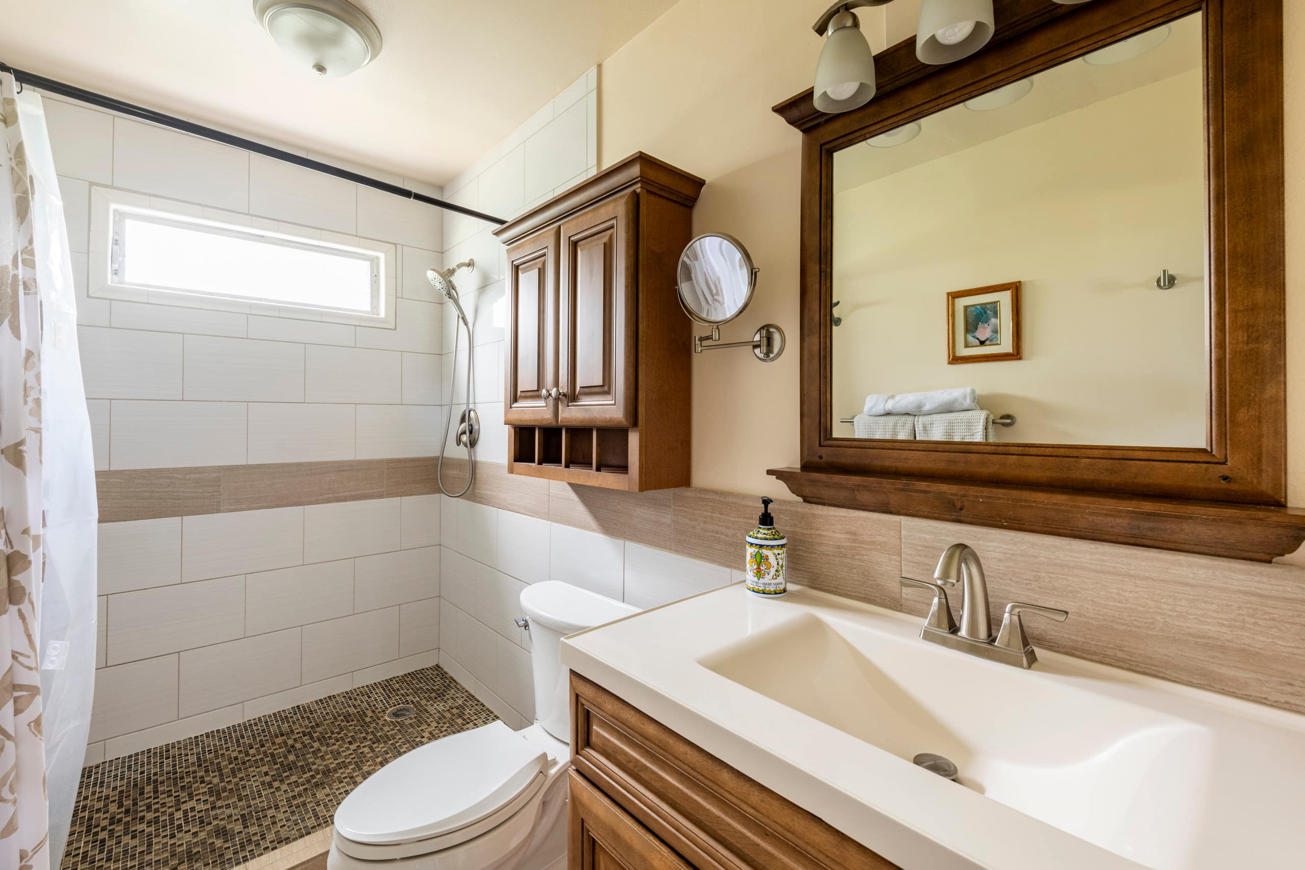 Condo in Kailua-Kona · ★4.86 · 1 bedroom · 2 beds · 2 baths - Image 19
