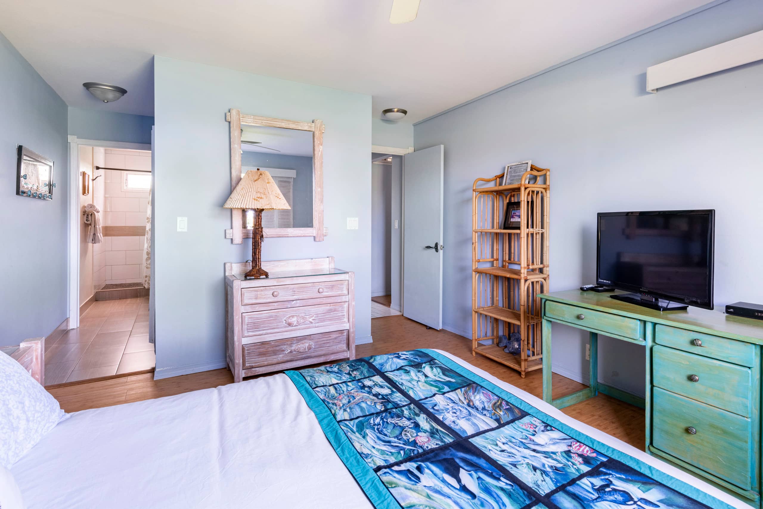 Condo in Kailua-Kona · ★4.86 · 1 bedroom · 2 beds · 2 baths - Image 14