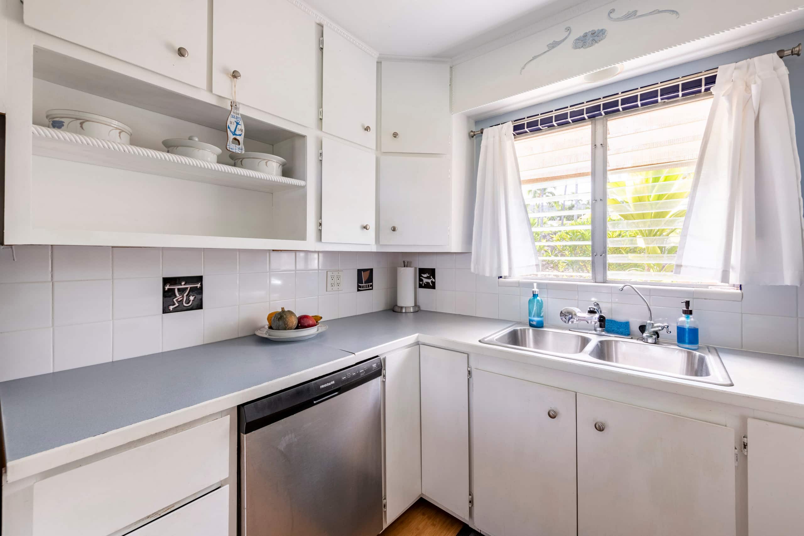 Condo in Kailua-Kona · ★4.86 · 1 bedroom · 2 beds · 2 baths - Image 8