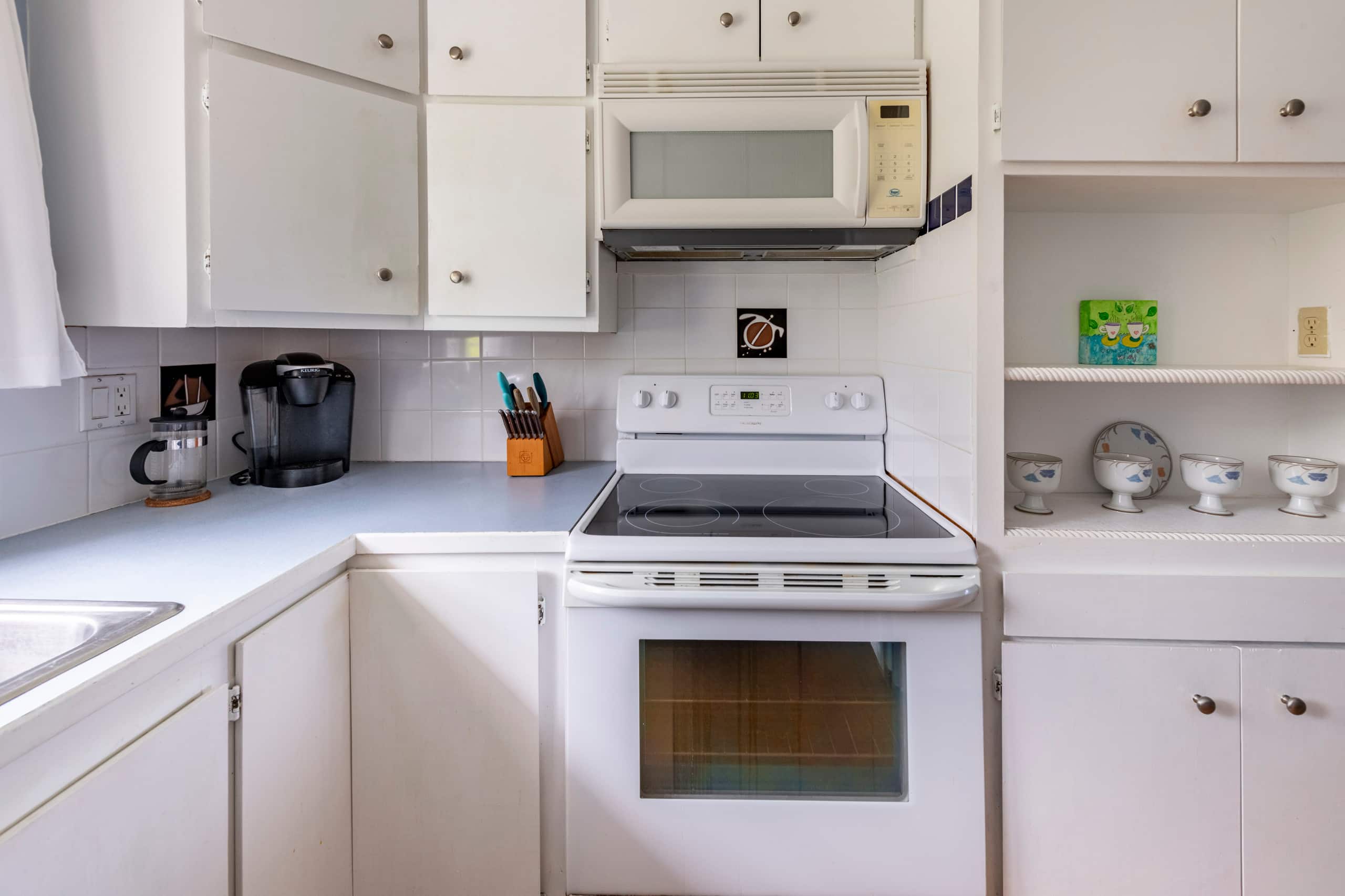 Condo in Kailua-Kona · ★4.86 · 1 bedroom · 2 beds · 2 baths - Image 9