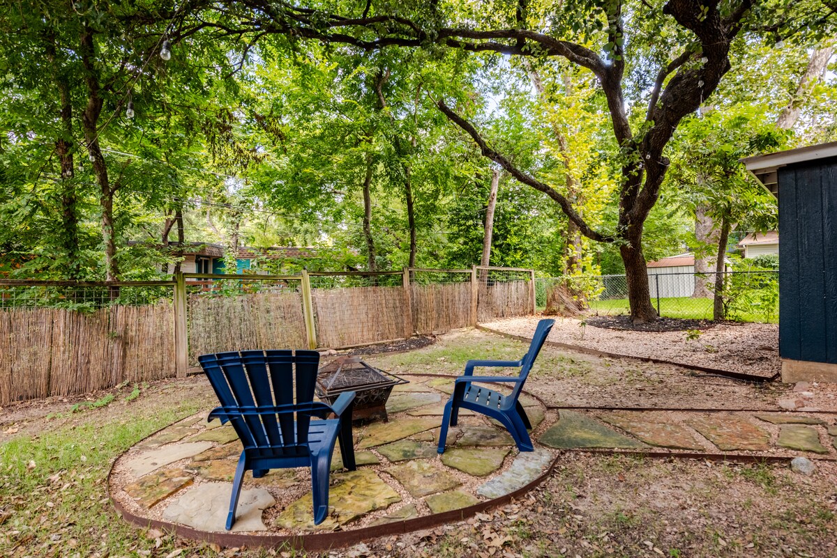 Tranquil Bungalow in Central Austin