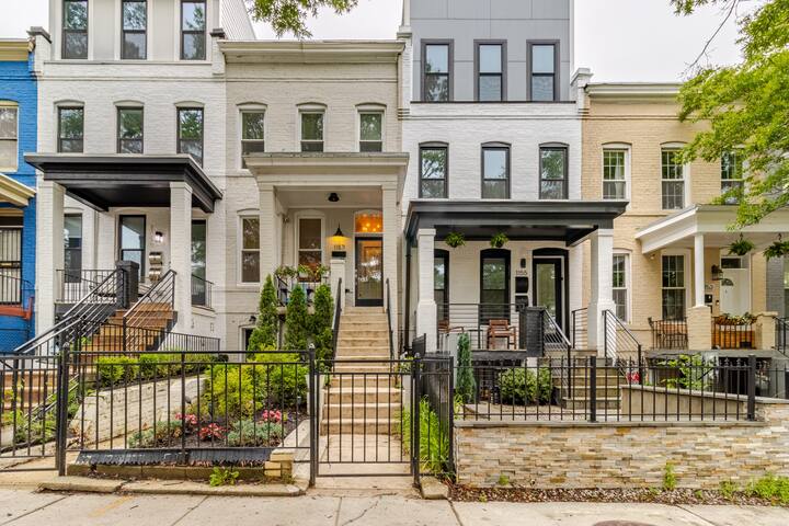 DC Escape- Cozy and Stylish Stay + Private Hot Tub gallery image 3