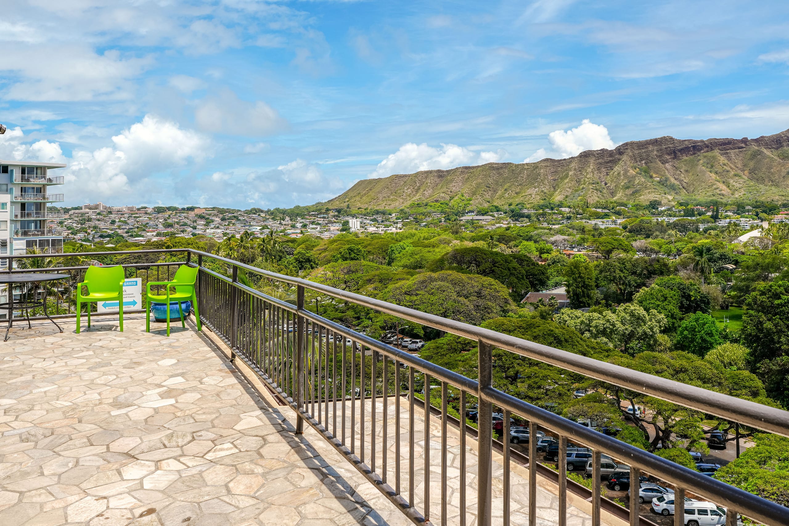 Condo in Honolulu · ★4.45 · Studio · 1 bed · 1 private bath - Image 24