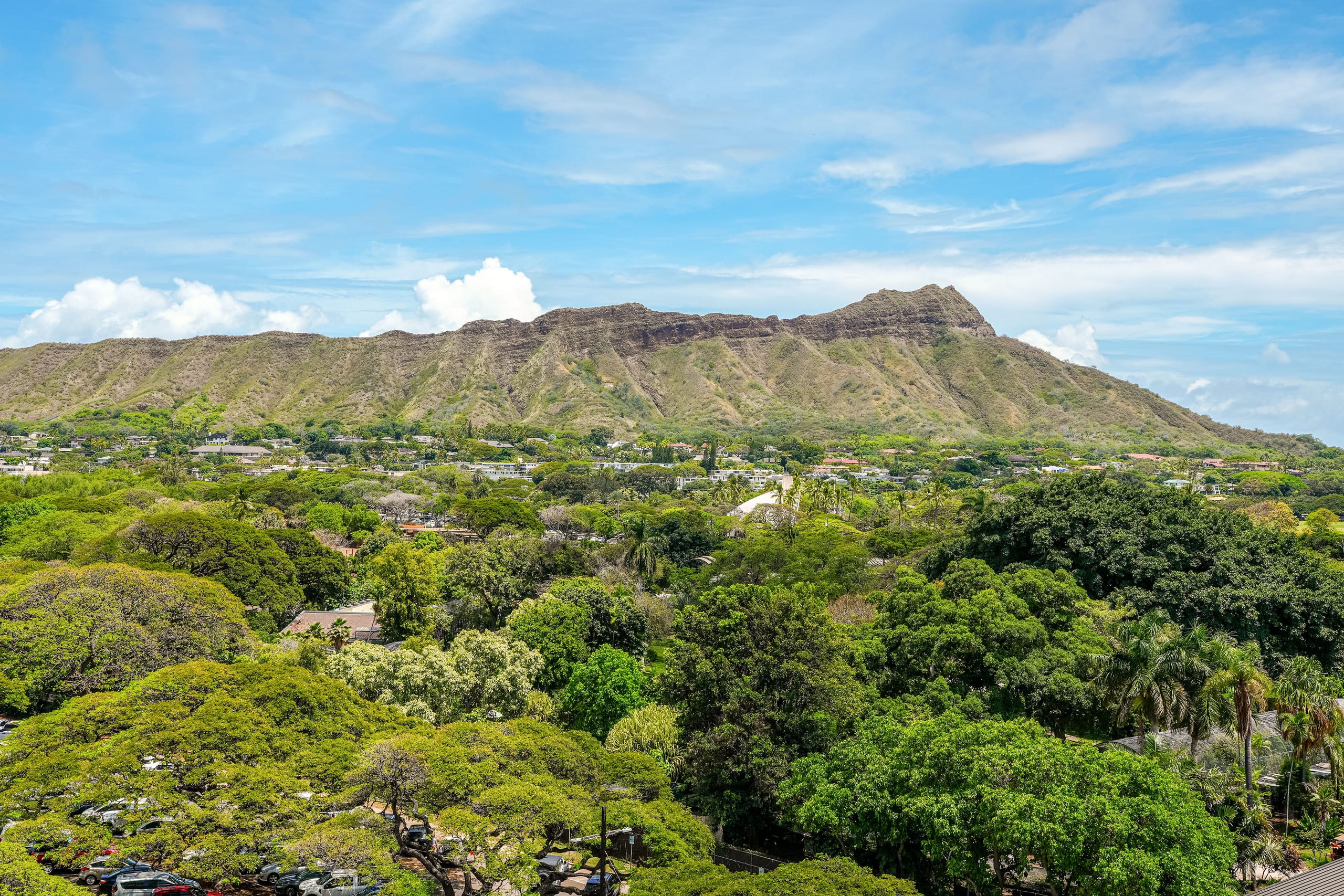 Condo in Honolulu · ★4.45 · Studio · 1 bed · 1 private bath - Image 16