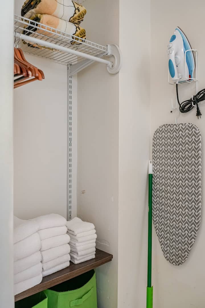 Wg 704 King Bed Studio W/ Kitchenette - Honolulu, HI