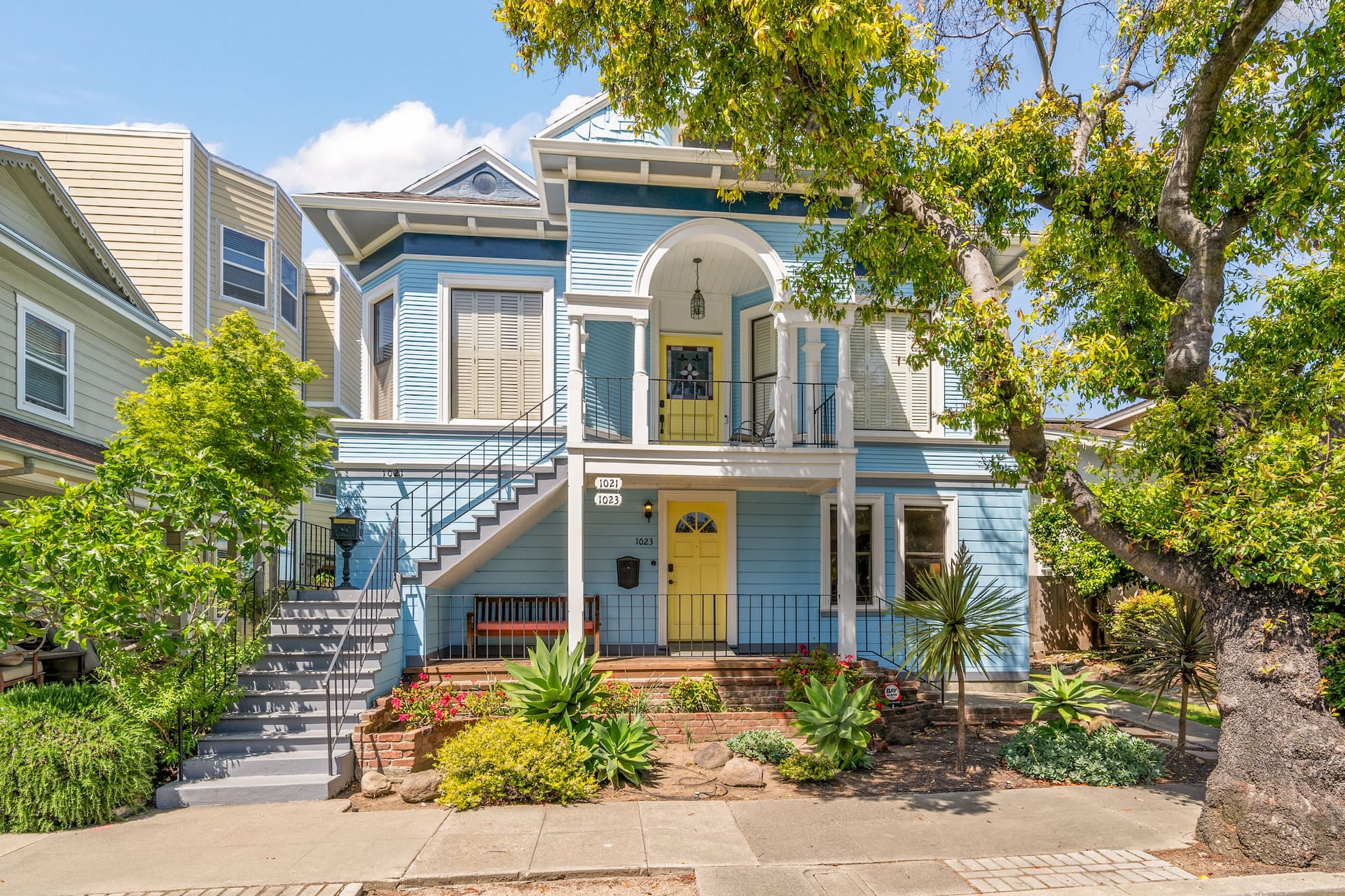 Ground Floor Upgraded Victorian in Alameda 2BR/1BA