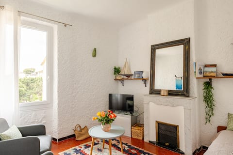 Annonce Airbnb populaire: 3 comfortable rooms in the center, rated 3* à Cassis