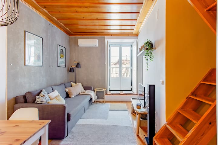 Rustic City View Apartment with Loft Attic