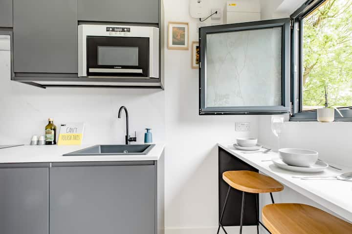 A Garden Guest Suite In Kingston Upon Thames - Surbiton