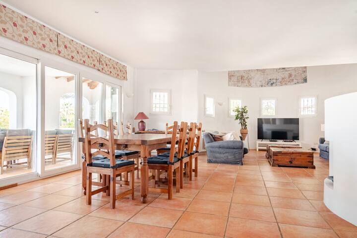 Villa Vivaldi – Eternal Sea View gallery image 5