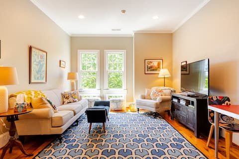 Historic Leesburg location with so much more!