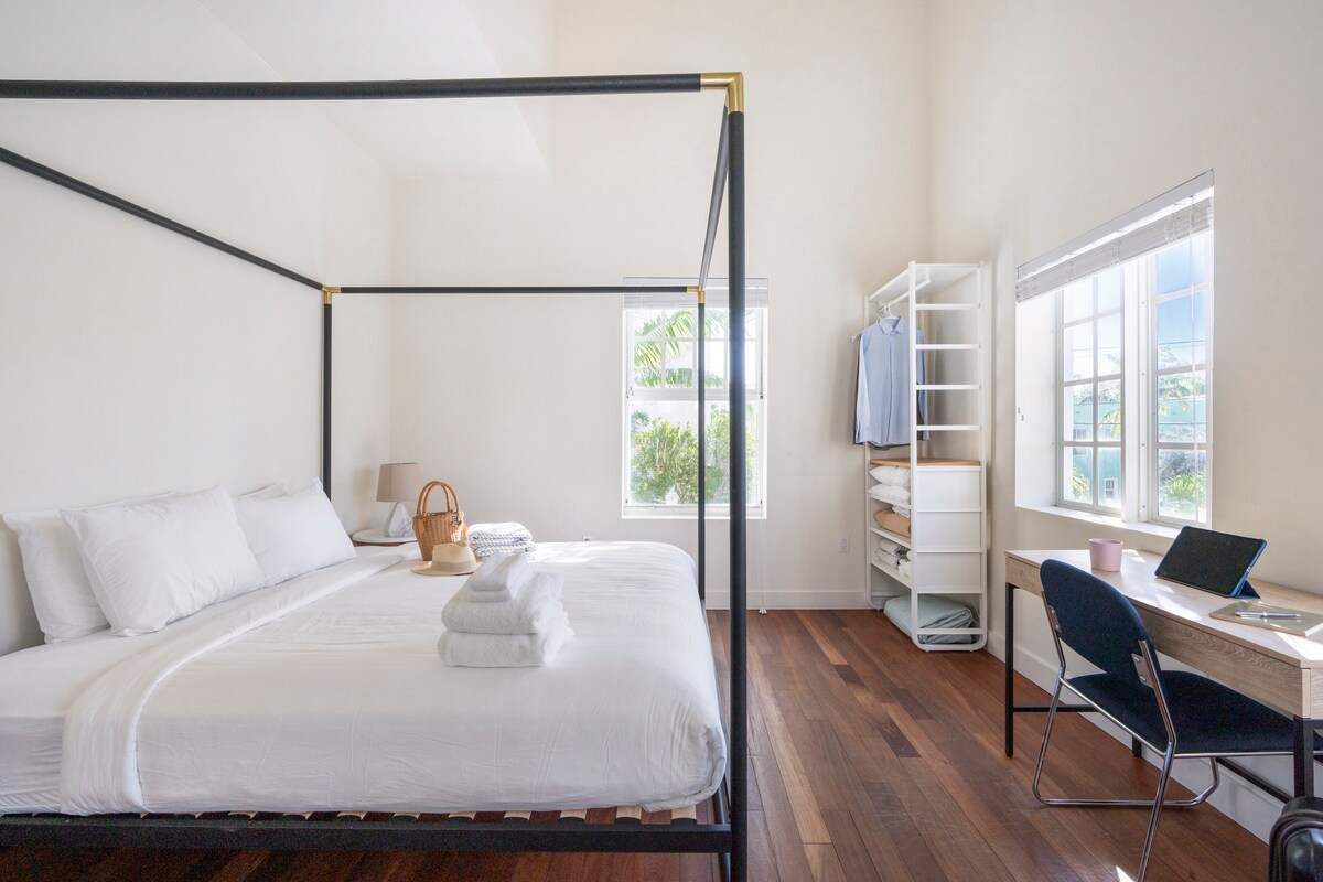 Meadow House — view 3