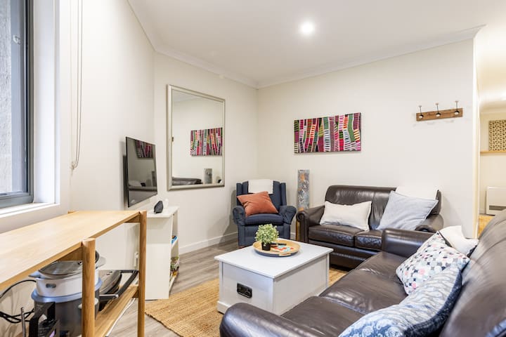 Bellbird Guesthouse: 3 bedrms, x1 bath, courtyard