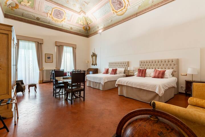 Palazzo D’Ambra Presidential Suite Apartment gallery image 2
