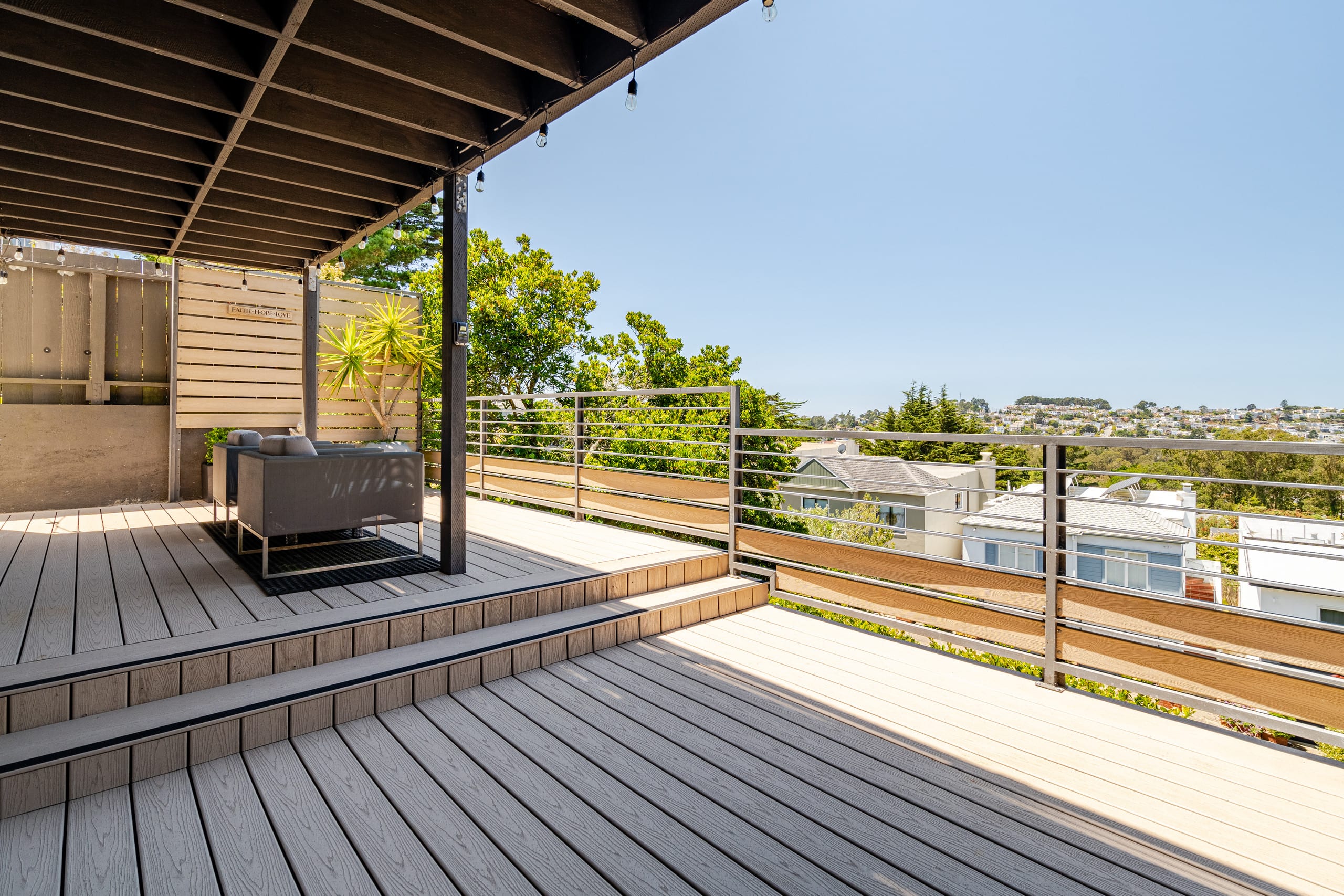 Home in San Francisco · ★4.89 · 2 bedrooms · 3 beds · 1 bath - Image 8