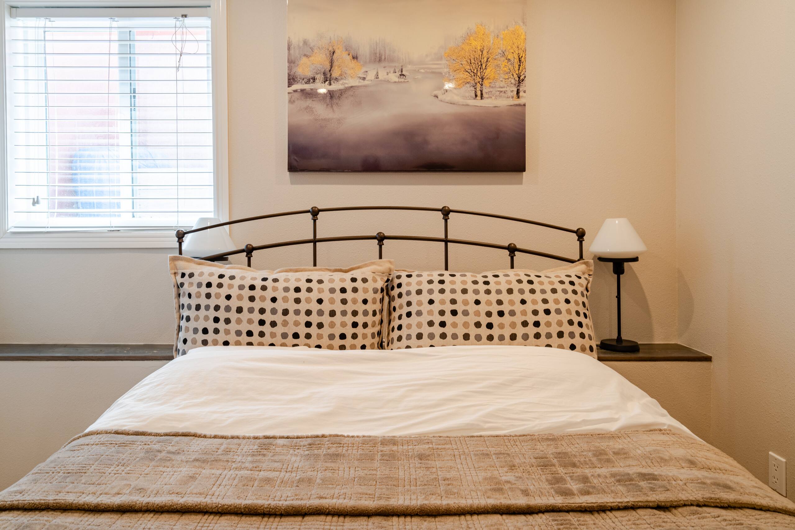 Home in San Francisco · ★4.89 · 2 bedrooms · 3 beds · 1 bath - Image 21