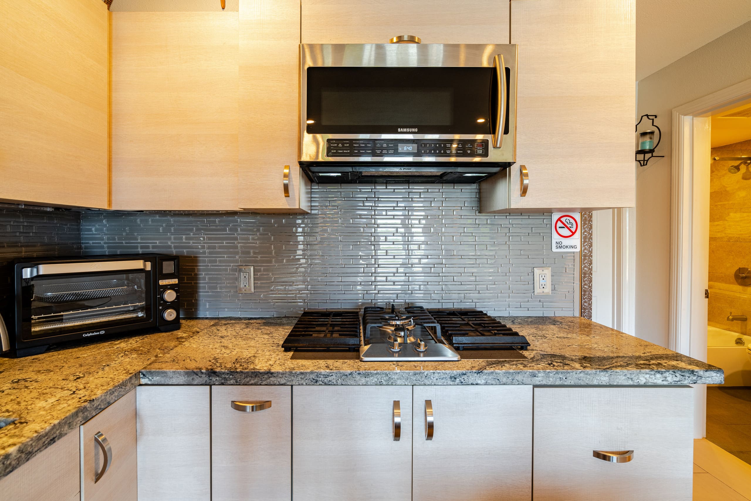 Home in San Francisco · ★4.89 · 2 bedrooms · 3 beds · 1 bath - Image 18