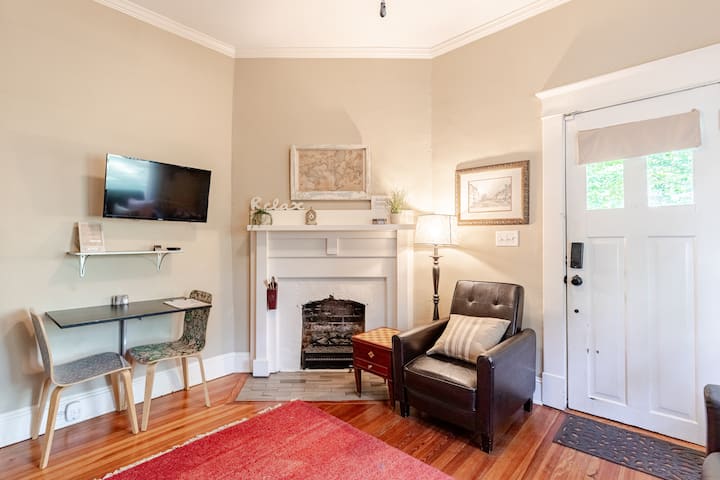 Suite Spot Agnes Scott/ Decatur Hideaway - Atlanta, GA