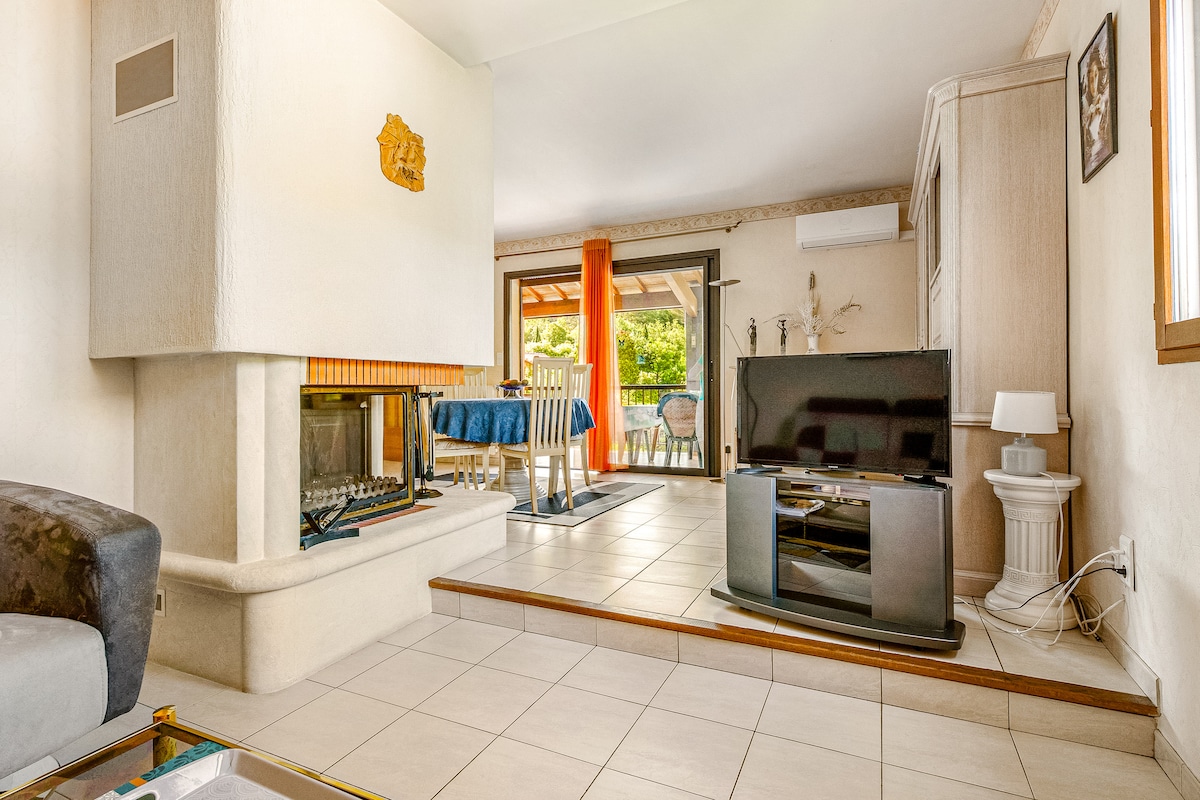 Proprietà Airbnb di successo: LAMALOU-LES-BAINS: HOUSE WITH VIEW a Lamalou Les Bains