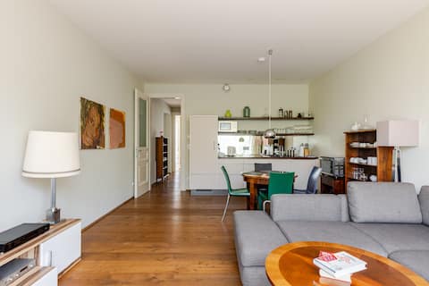 Successful Airbnb property: Apt.FALCO_gradenv.+silent+balcony_26min to Center in Wien