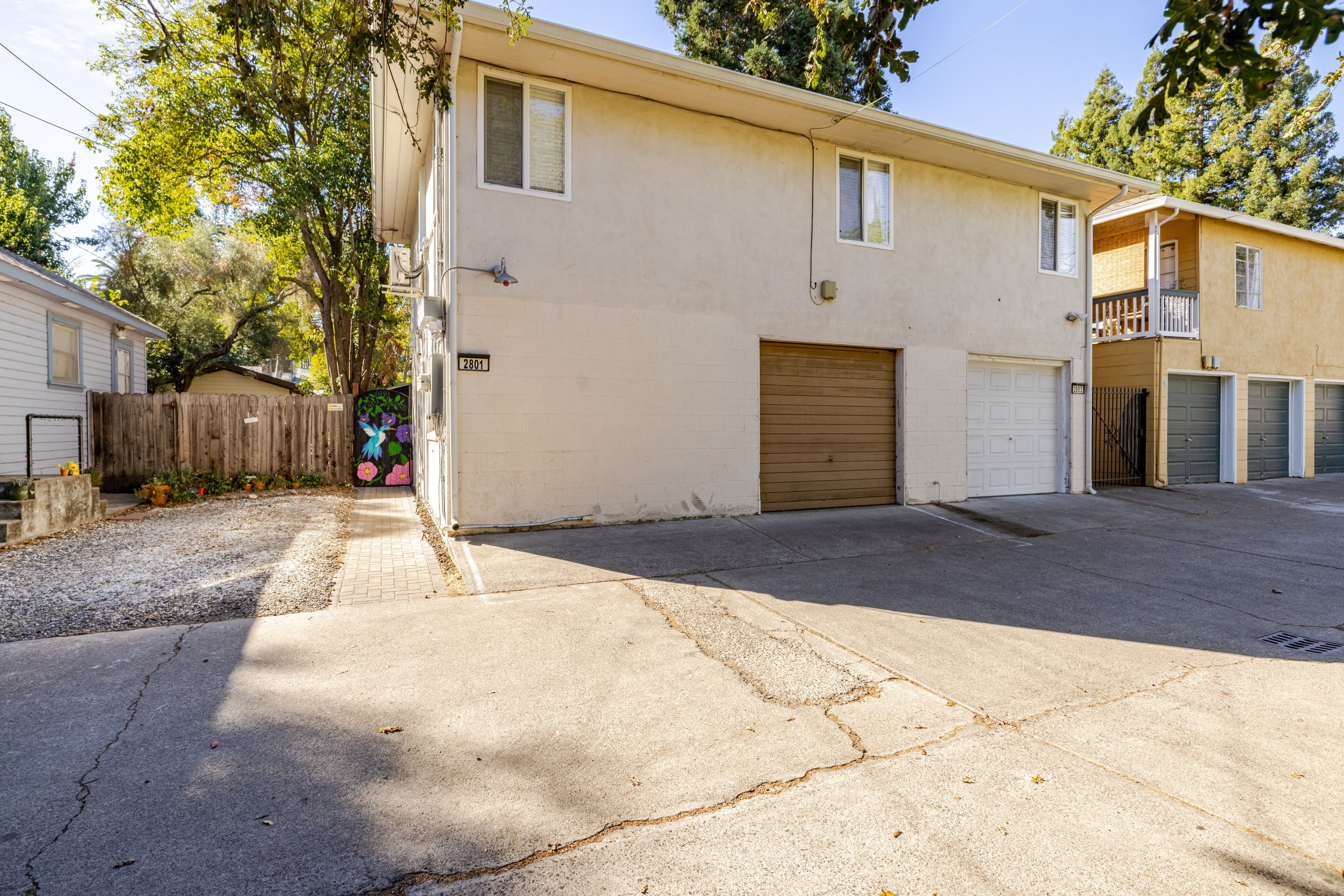 Private Studio w/garage & W/D near downtown - Photo 52
