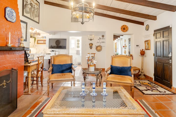 3br W/ Pool + Outdoor Fireplace | Near Downtown - Palm Springs