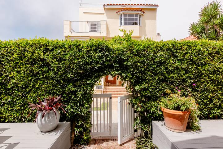 Ocean Vista at an Incredible Santa Monica Beachhouse gallery image 2