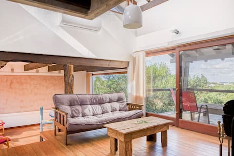 Anuncio de Airbnb popular: Caraguatá Rest House en Punta Negra