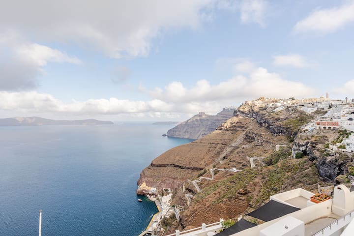 Guest favorite listing in Santorini