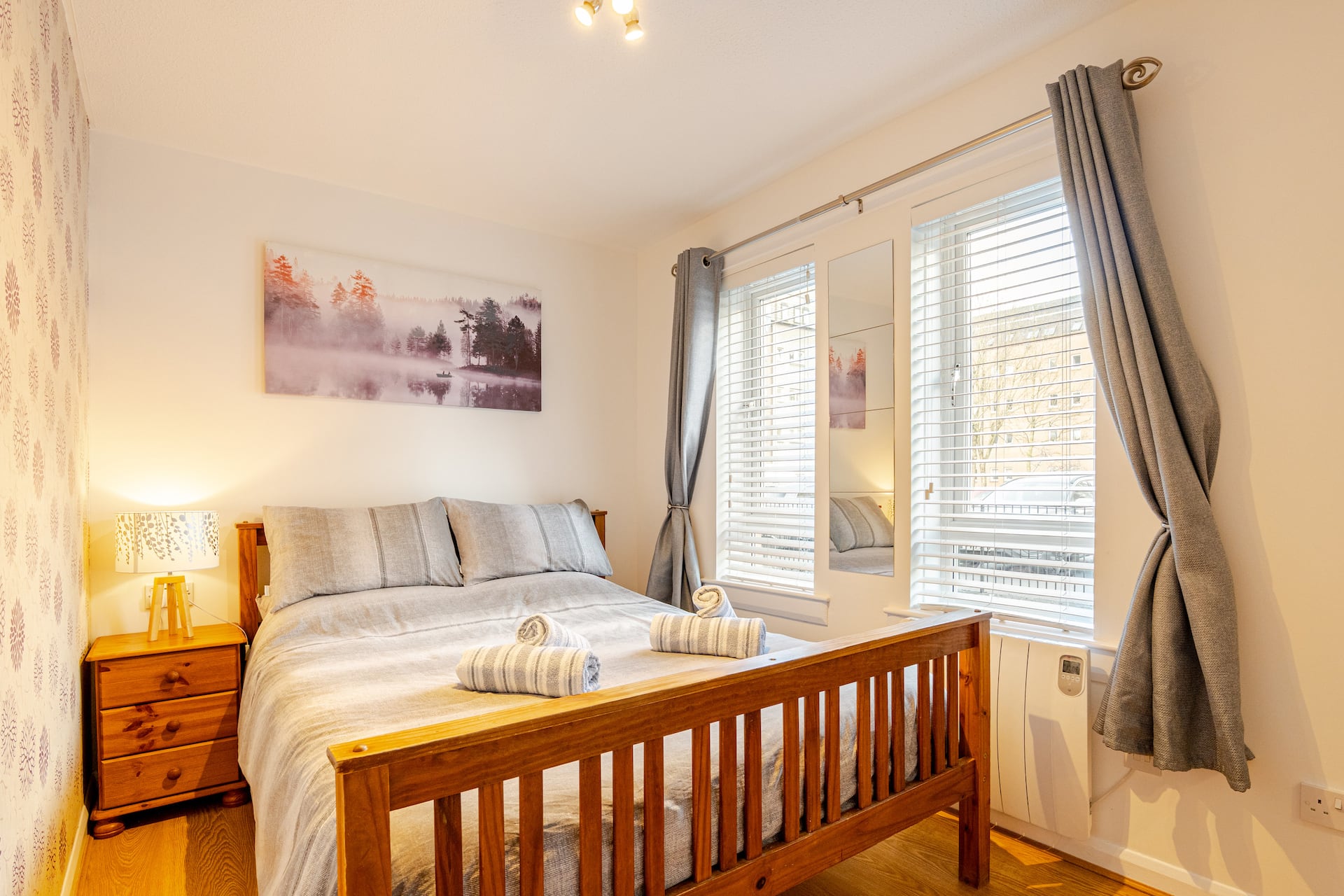 Self contained Flat close to Hydro, City & Westend