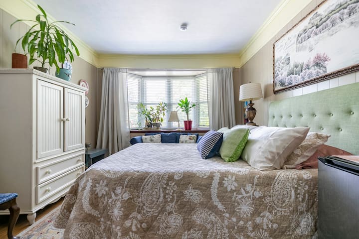 Cozy cottage-like comfort. "Seriously, where can I buy this mattress?"