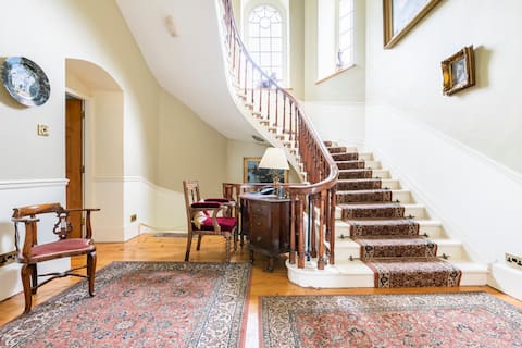 Georgian Galway Stately Home with Private lake