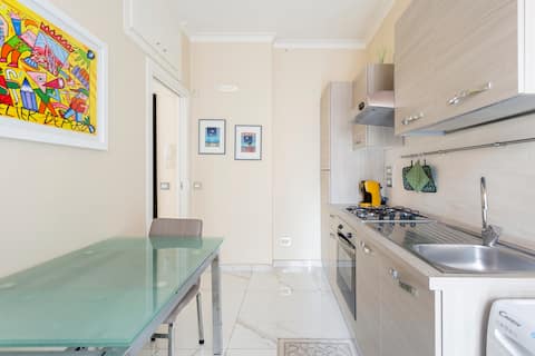 Top Airbnb: Arrivasti Stays | Pied-à-terre in Milan Center in Milan