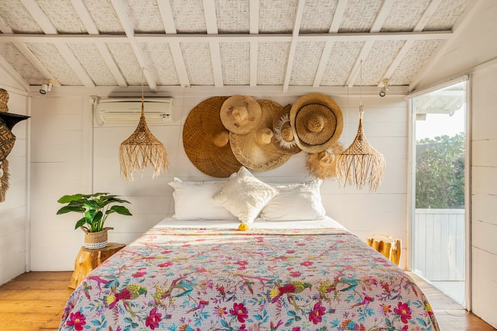 Duerme bien por la noche en nuestra lujosa y acogedora cama