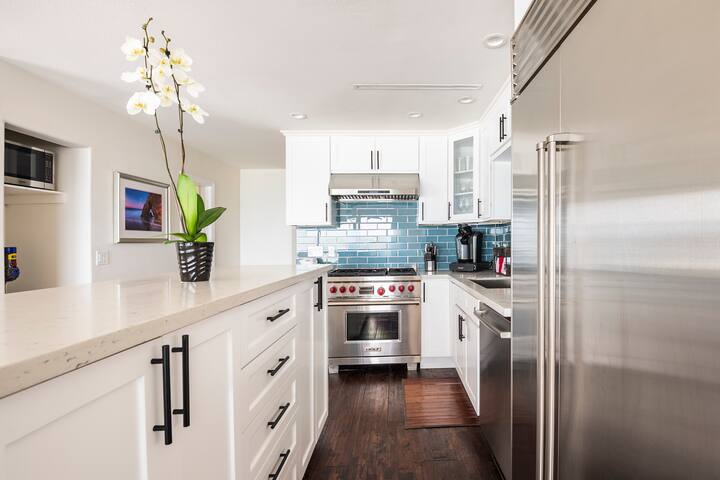 Premium Sunset Penthouse Ocean Front Malibu Road gallery image 3