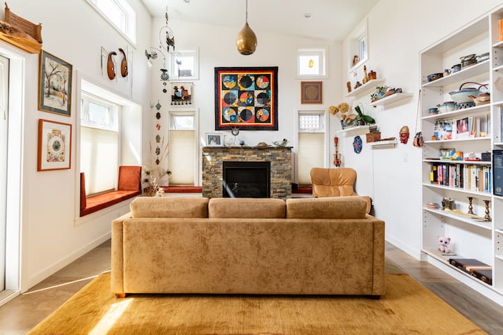 Bright Cozy House In Main St Area. No Stairs - Vancouver